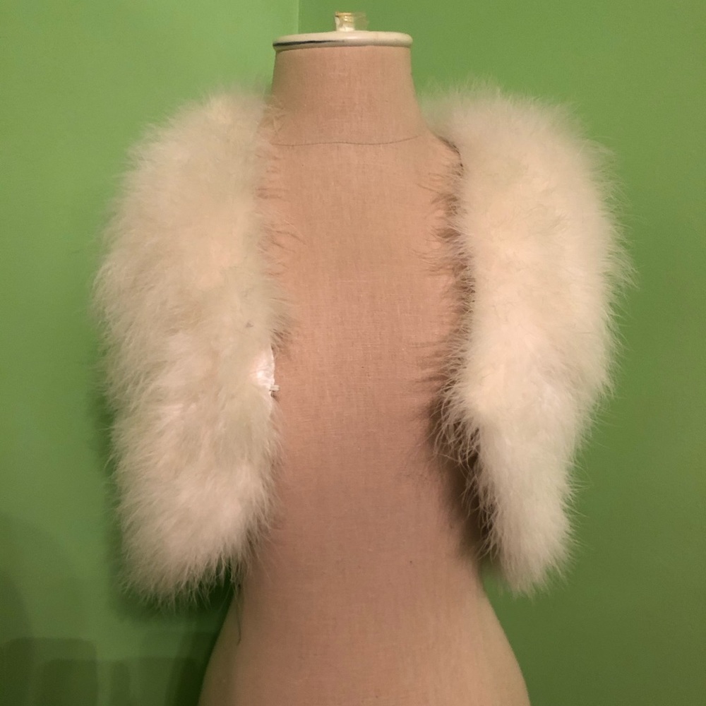 Derhy Kids White Faux Fur Vest